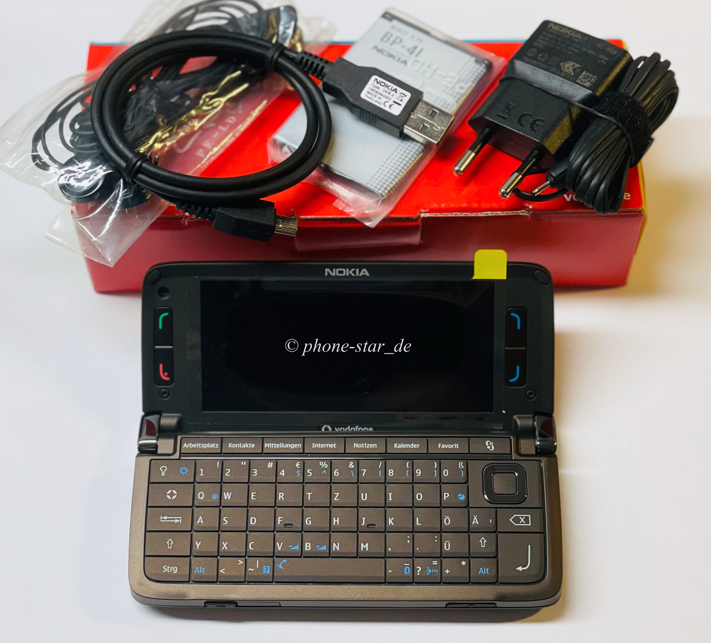 Nokia E90 Communicator Smartphone Unlocked QWERTZ Bluetooth UMTS WLAN Kamera Box