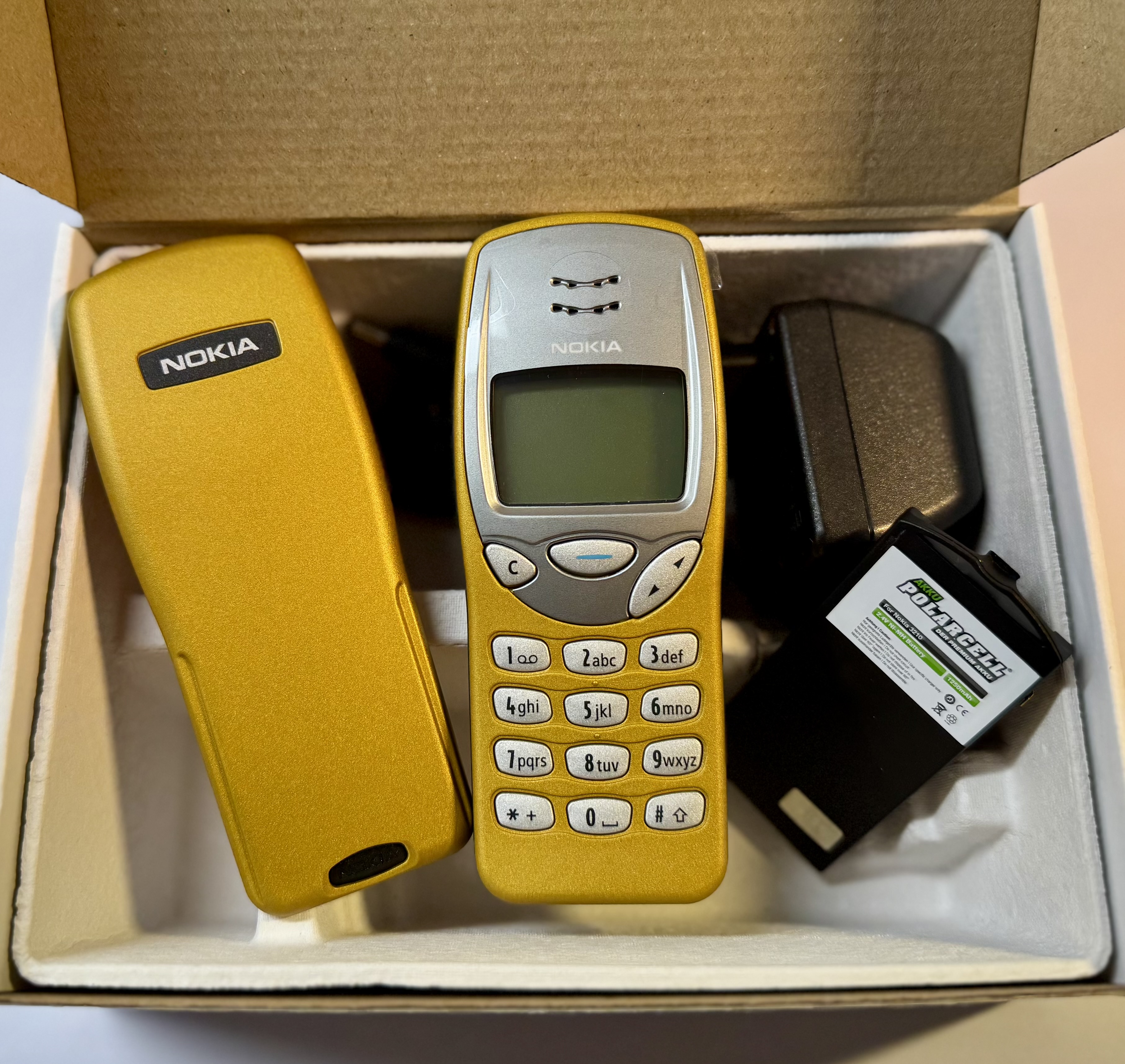 Nokia 3210 NSE-8 Tasten-Handy Retro Classic Mobile Phone Dual-Band wie Neu